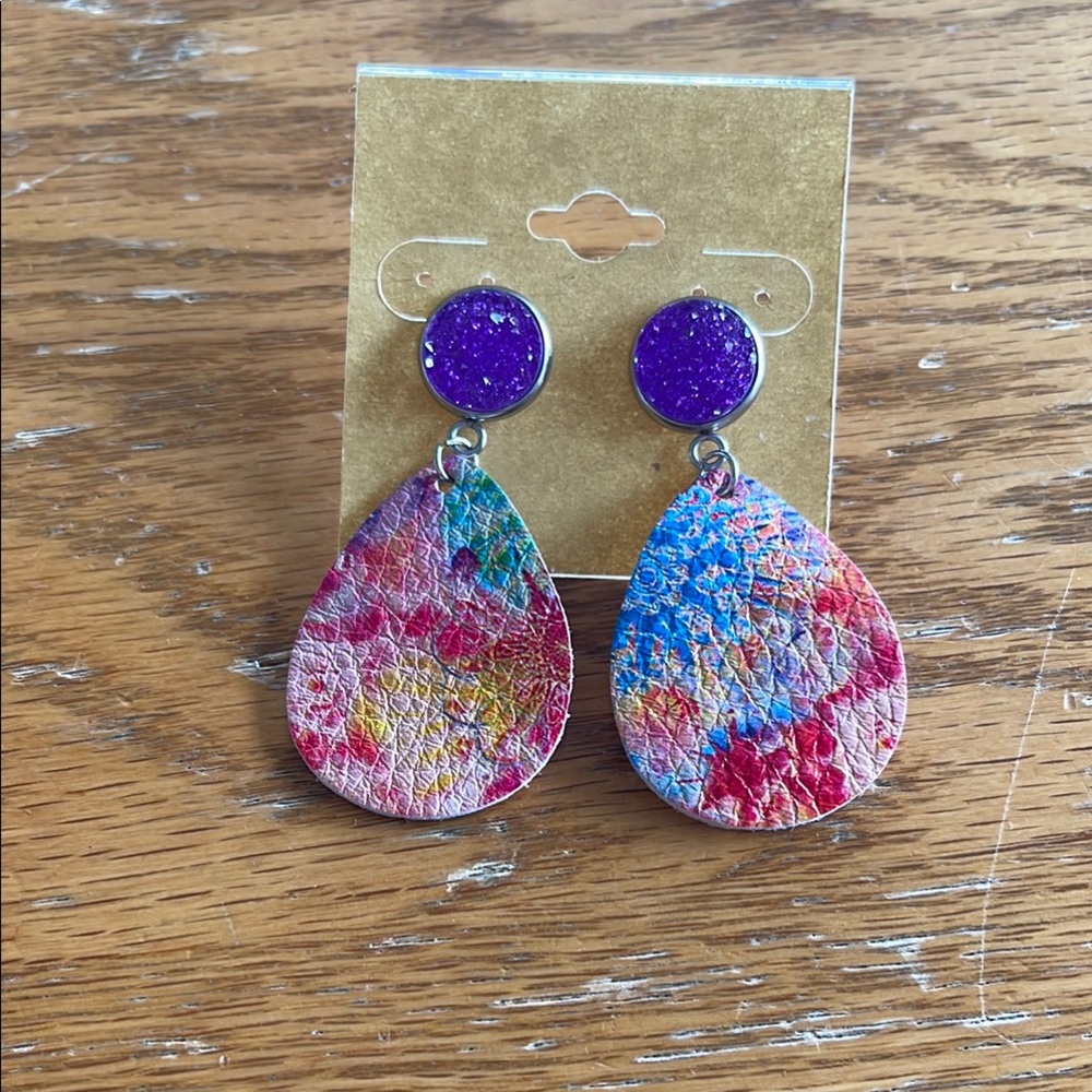 Colorful Teardrop Earrings with Purple Studs 🌺
